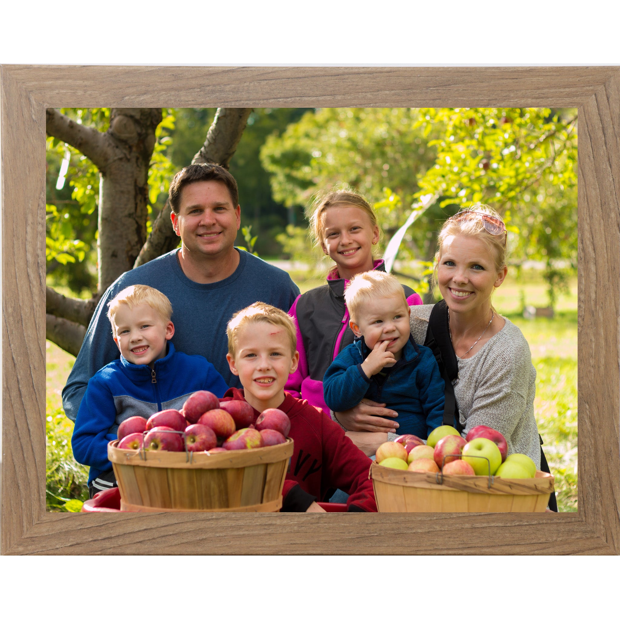 Framed Custom Photo – Upload Your Photo (8×10" or 13×16")
